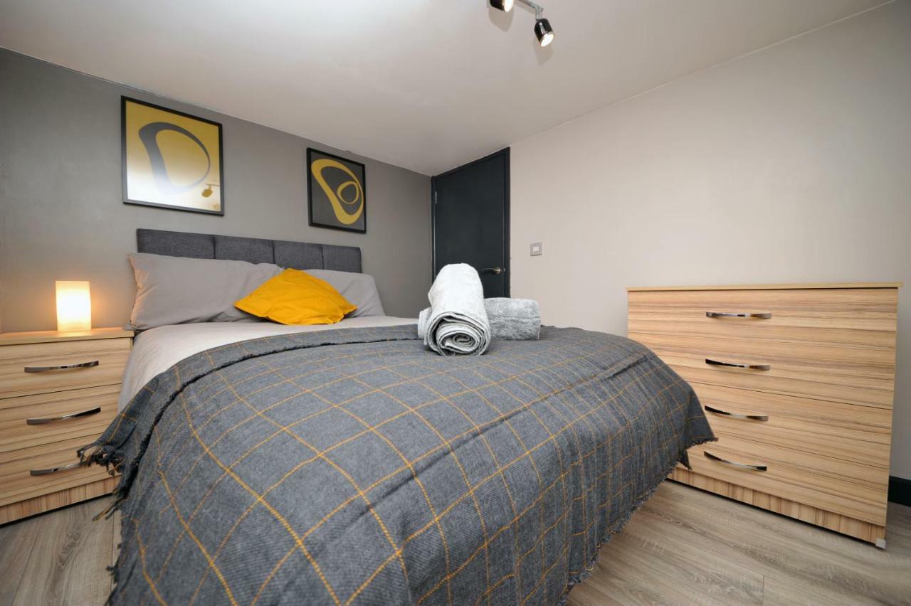 Stone'S Throw City Centre - Tv In Every Bedroom! Swansea Kültér fotó